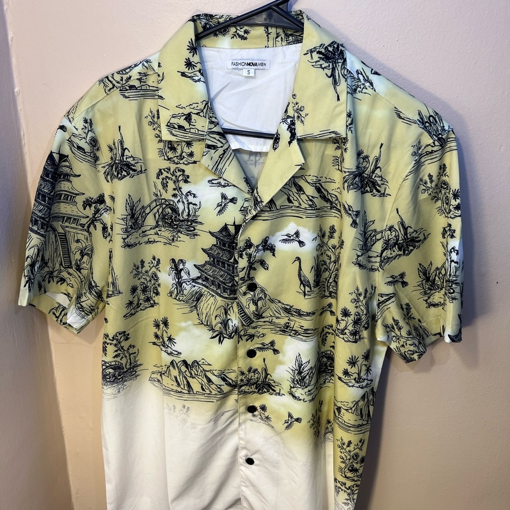 Faded Map Short Sleeve Woven Top - Yellow